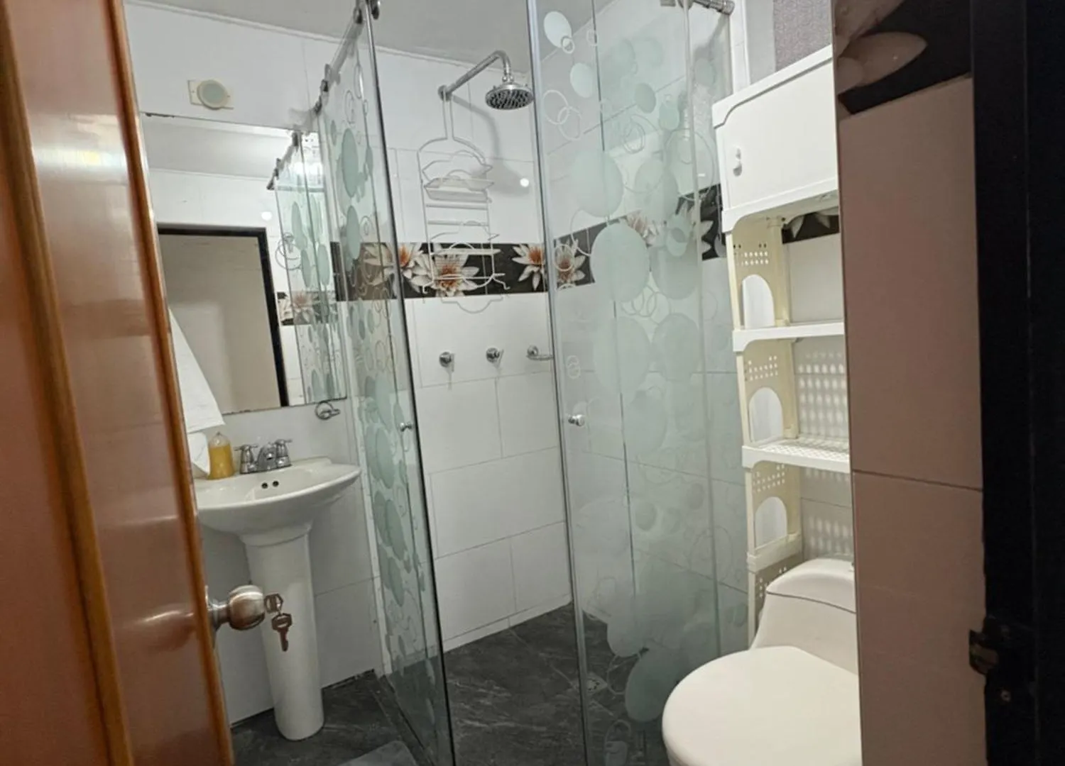 Dorado Inn - Cerca Al Aeropuerto - Habitacion 202 بوغوتا